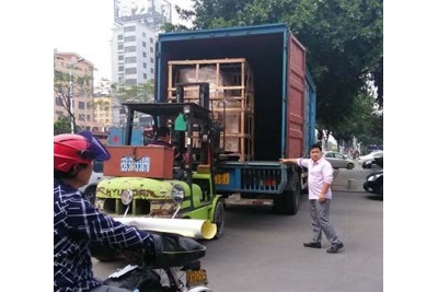 山東文登客戶再三購買我司的全自動(dòng)高周波機(jī)